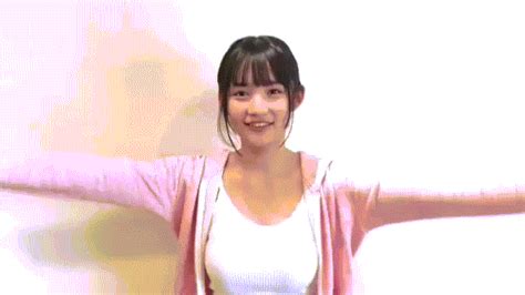 ポロリ gif|ビキニエロGIF画像155枚 おっぱいポロリや巨乳グラビアアイド。